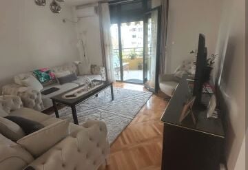 Квартира в районе Бар Сити, Нови Бар, 1 спальня, 62 м², большой балкон.