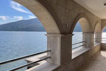 Dream Villa for Sale in Djenovici, Herceg Novi, Montenegro, 175 m² (Yard 284 m²)