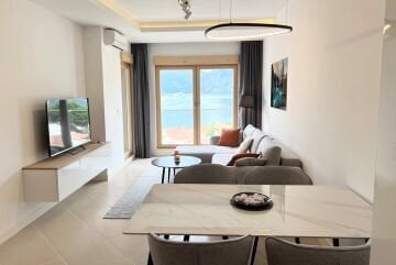Apartment for Sale in Montenegro – Kotor – Dobrota – 52 m²