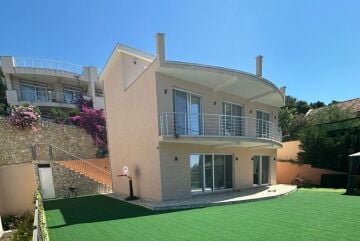 Haus zum Verkauf in Montenegro – Bar – Zeleni Pojas – 150 m² (Preis auf Anfrage)