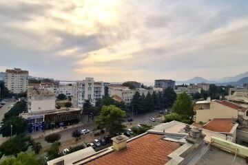 Rental Apartment in Montenegro, Bar Centar, with Sea and Mountain View